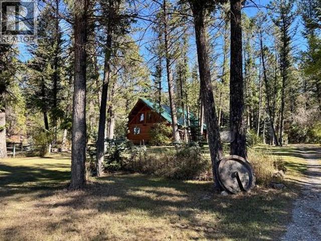 House for sale in Fairmont Hot Springs, British Columbia