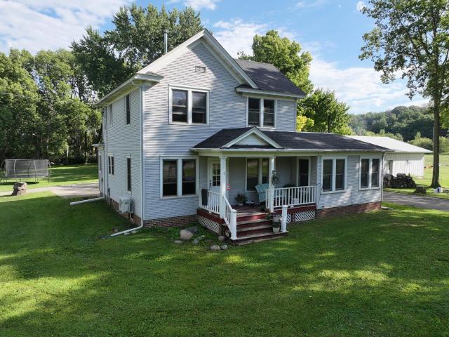 House for sale in Clinton Falls Township, Steele County