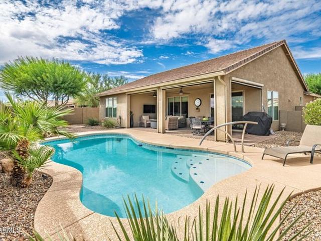 House for sale in Eloy, Pinal County
