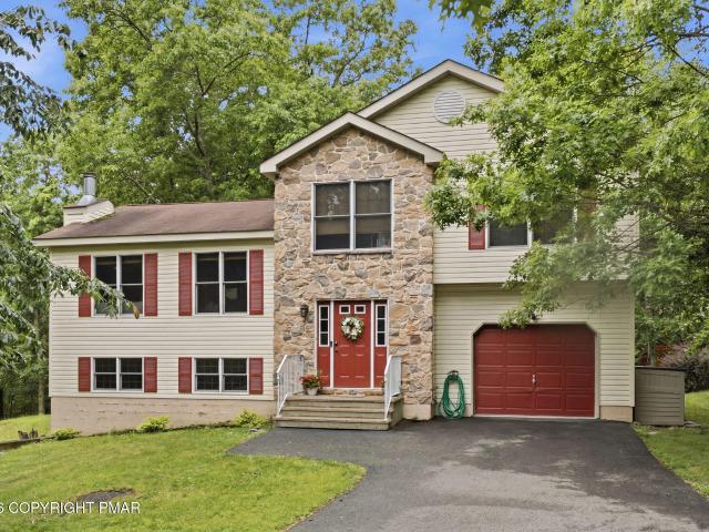 House for sale in Dingmans Ferry, Pennsylvania