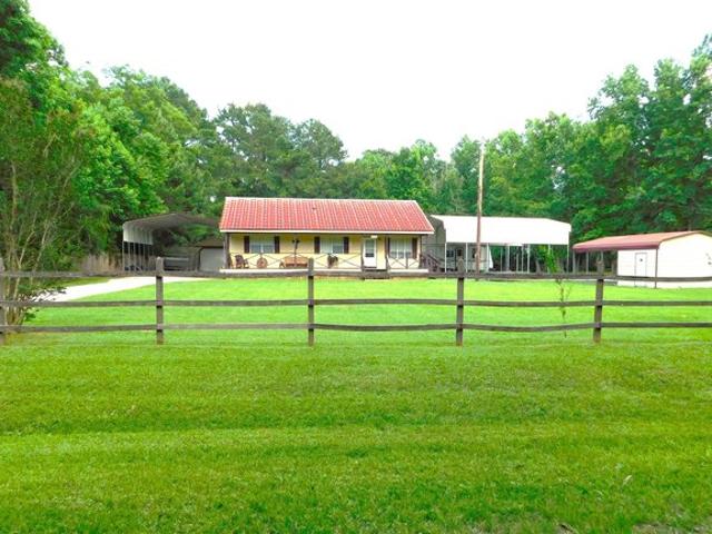 House for sale in Hillister, Texas