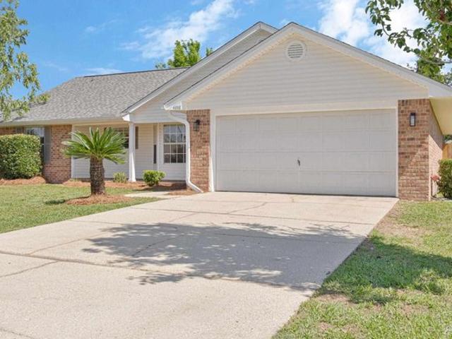 House for sale in Pace, Florida