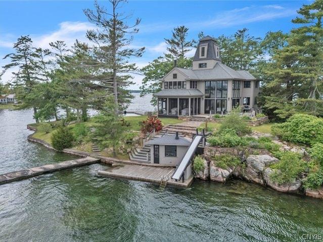 House for sale in Alexandria Bay, New York