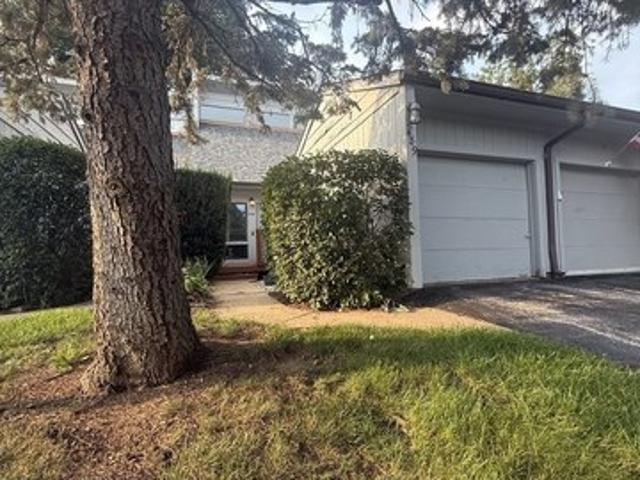 Townhouse for sale in East Moline, Illinois