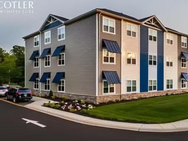 Condo for rent in Troy