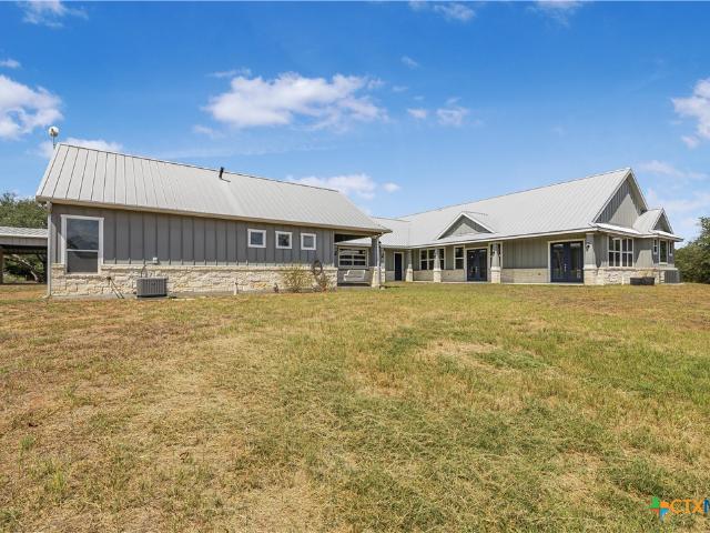 House for sale in Hallettsville, Lavaca County