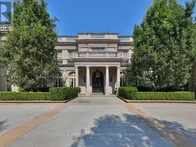 House for sale in Oakville, Ontario