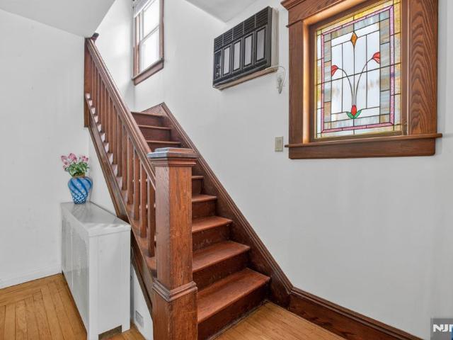 House for sale in Teaneck, New Jersey