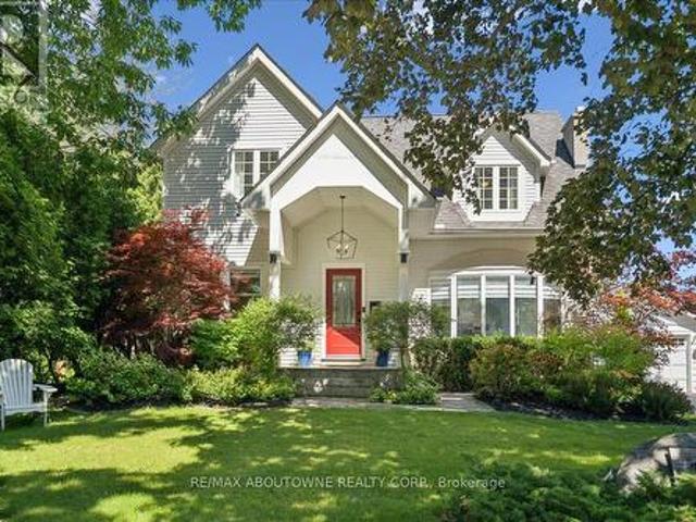 House for sale in Oakville, Ontario