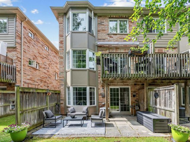 Condo for sale in Oakville, Ontario