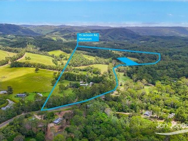 Cottage for sale in Toombul, Queensland