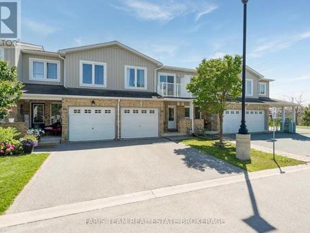 House for sale in Barrie, Ontario