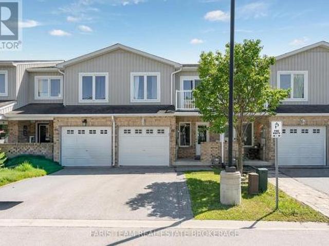 House for sale in Barrie, Central Ontario
