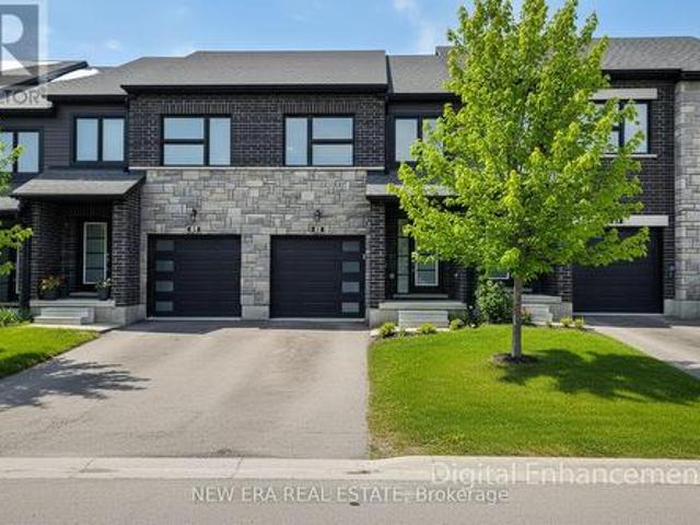 Townhouse for sale in Guelph, Ontario