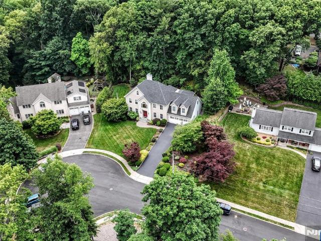 House for sale in Waldwick, New Jersey