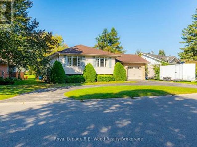 House for sale in Glenridge, Tillsonburg