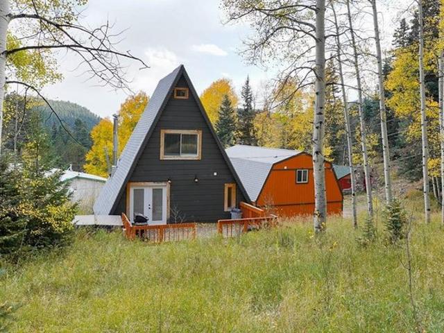House for sale in Rye, Colorado