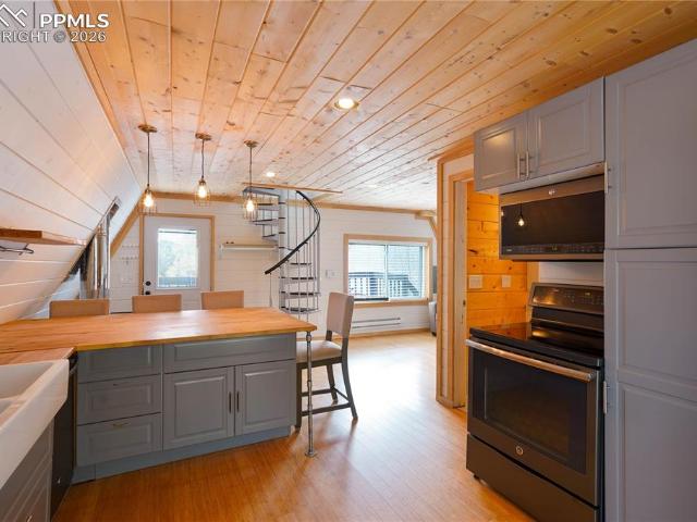 House for sale in Custer, Colorado