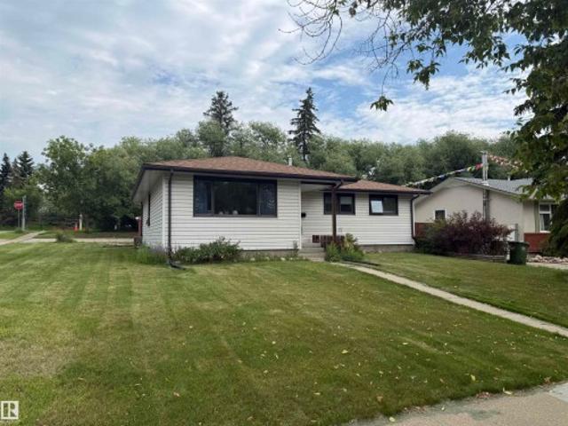 House for sale in Saint Albert, Alberta