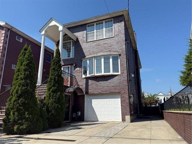 House for sale in Arverne, New York