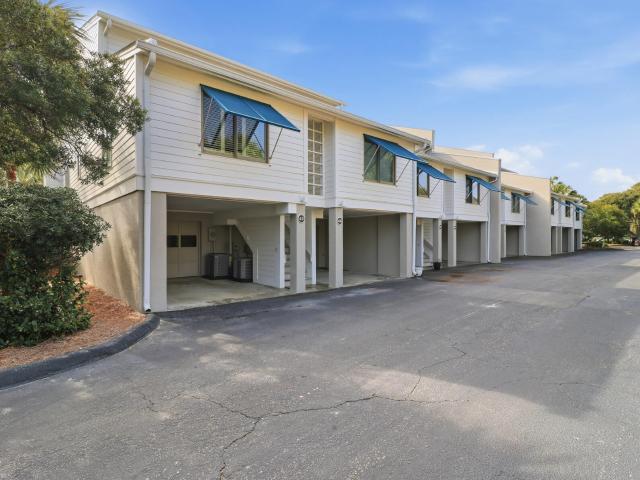 Townhouse for sale in Isle Of Palms, South Carolina