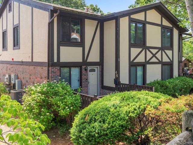 Condo for sale in Centereach, New York