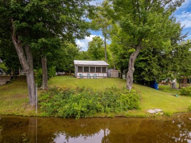 House for sale in Les Collines-de-l'outaouais, Quebec