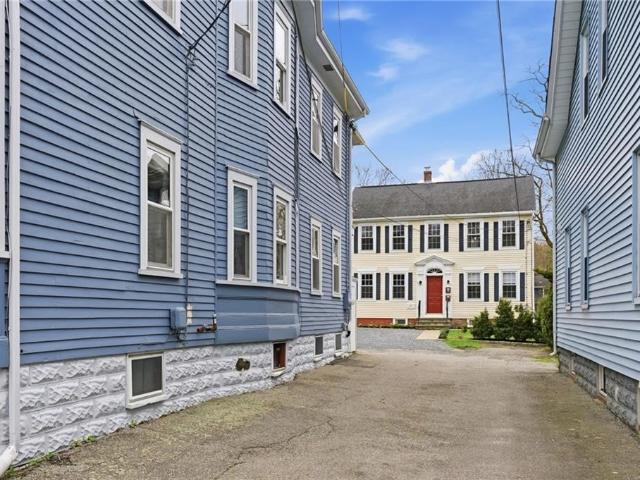 Condo for sale in Bristol, Rhode Island