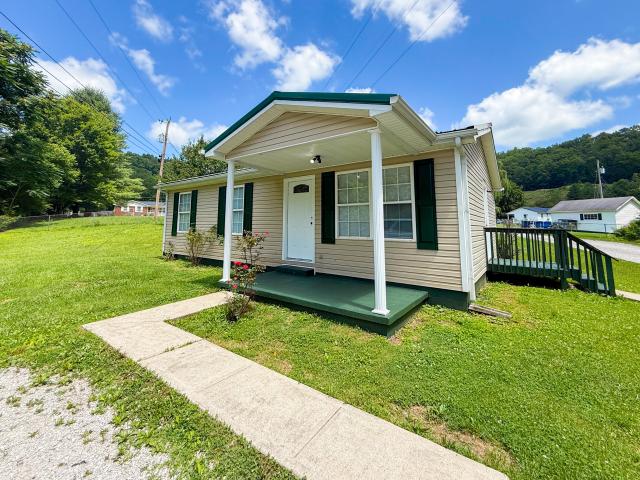 House for sale in Manchester, Kentucky