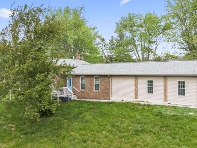 House for sale in Grayson, Kentucky