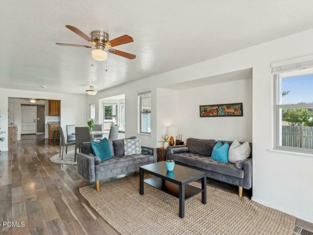 House for sale in Midway