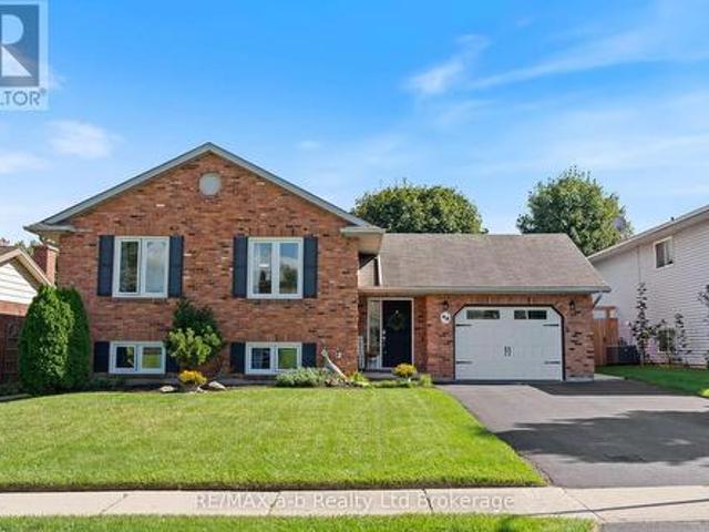 House for sale in Tillsonburg, Southwestern Ontario