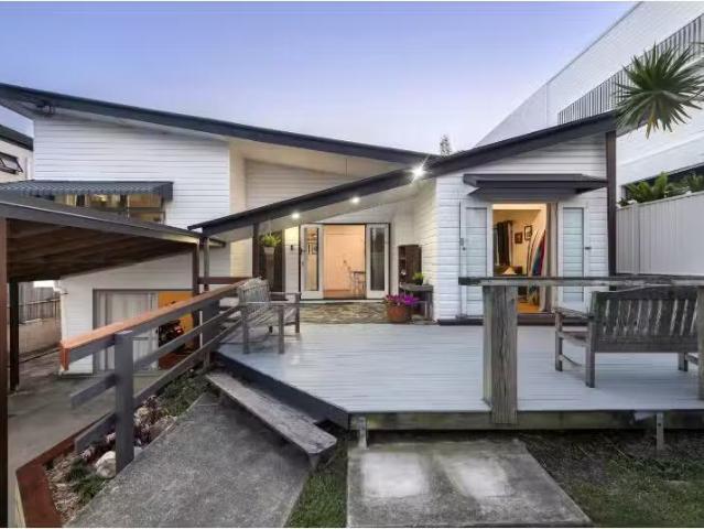 House for rent in Pacific Fair