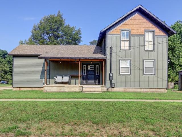House for sale in Whiteside, Illinois