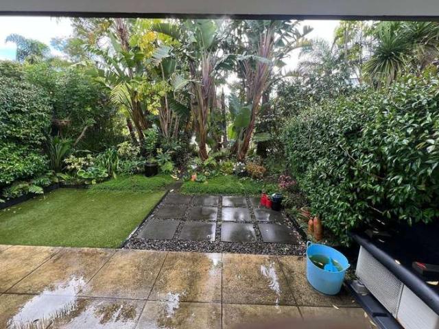 Townhouse for rent in Paremoremo