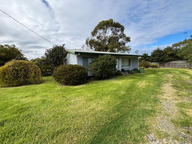 House for rent in Lakes Entrance, Victoria