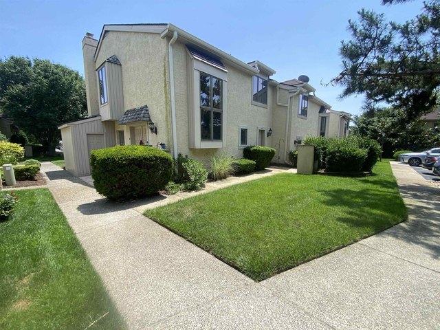 Townhouse for sale in Somers Point, New Jersey