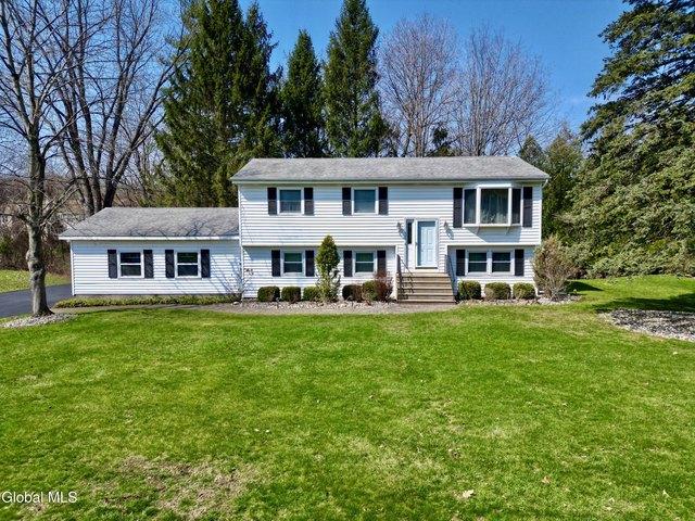 House for sale in Saratoga, New York