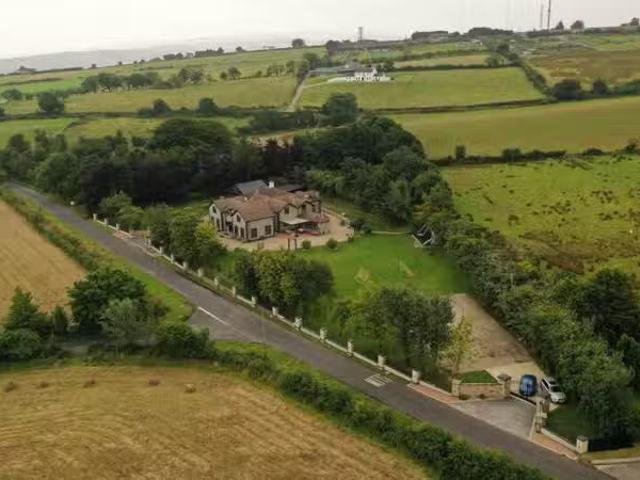 House for sale in Derry