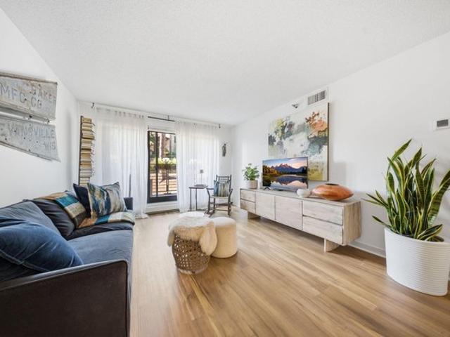 Condo for sale in Hennepin, Minnesota