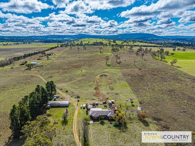 Cottage for sale in Abington, New South Wales