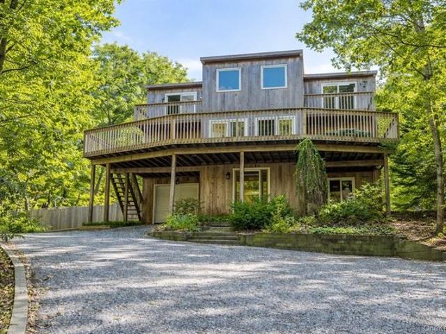 House for sale in Wainscott, New York
