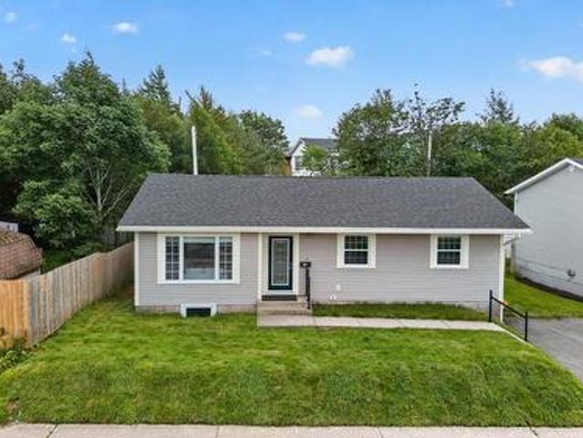 House for sale in Foxtrap, Newfoundland And Labrador