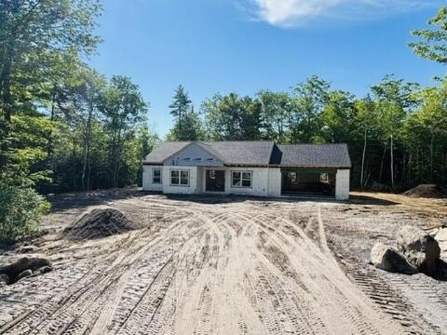 House for sale in Poland, Maine