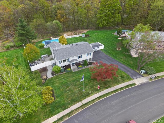 House for sale in Highland Mills, New York
