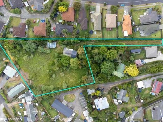 Land for sale in Awhitu, Oroua County