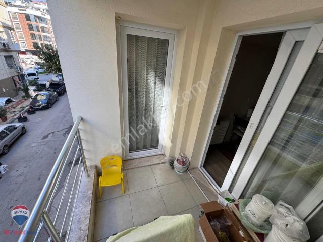Karşiyaka, İzmir içerisinde satılık mülk