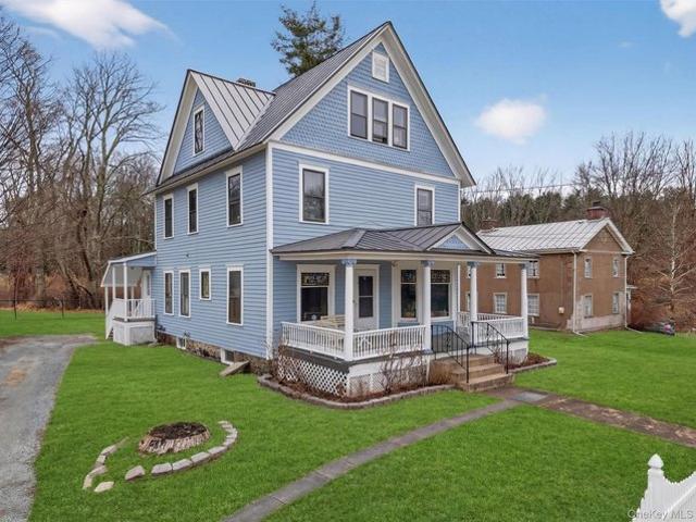 House for sale in Barryville, New York