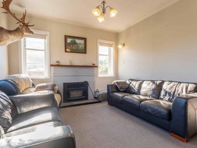 House for rent in Otakou