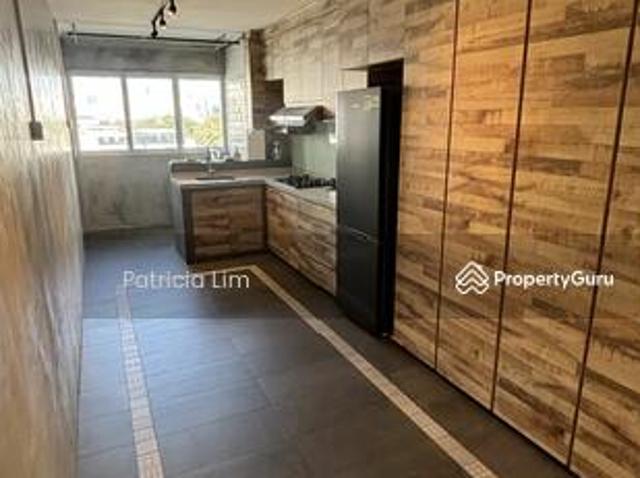 Apartment for rent in Alexandra Road